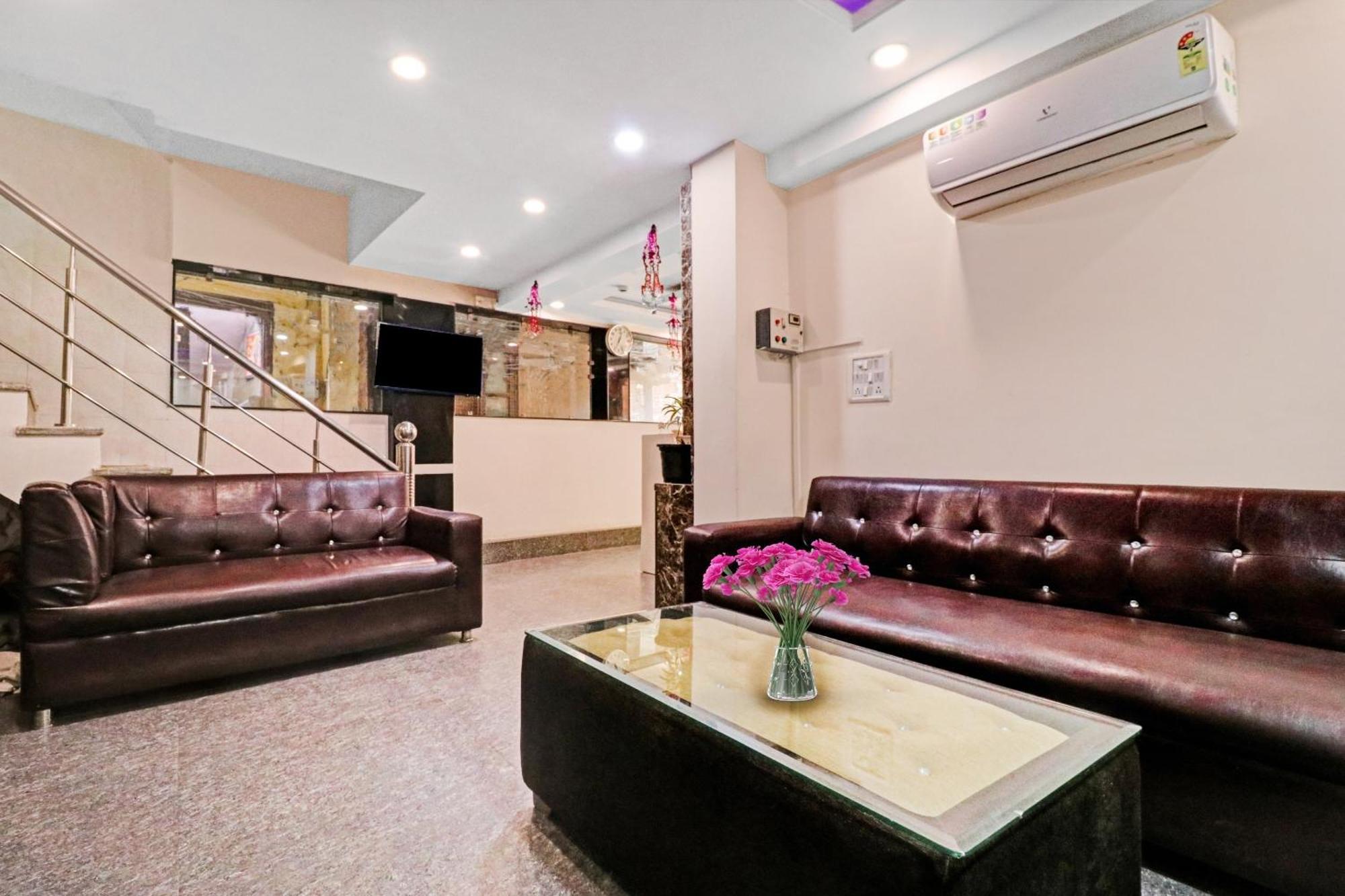 Hotel Stay House Nueva Delhi Exterior foto