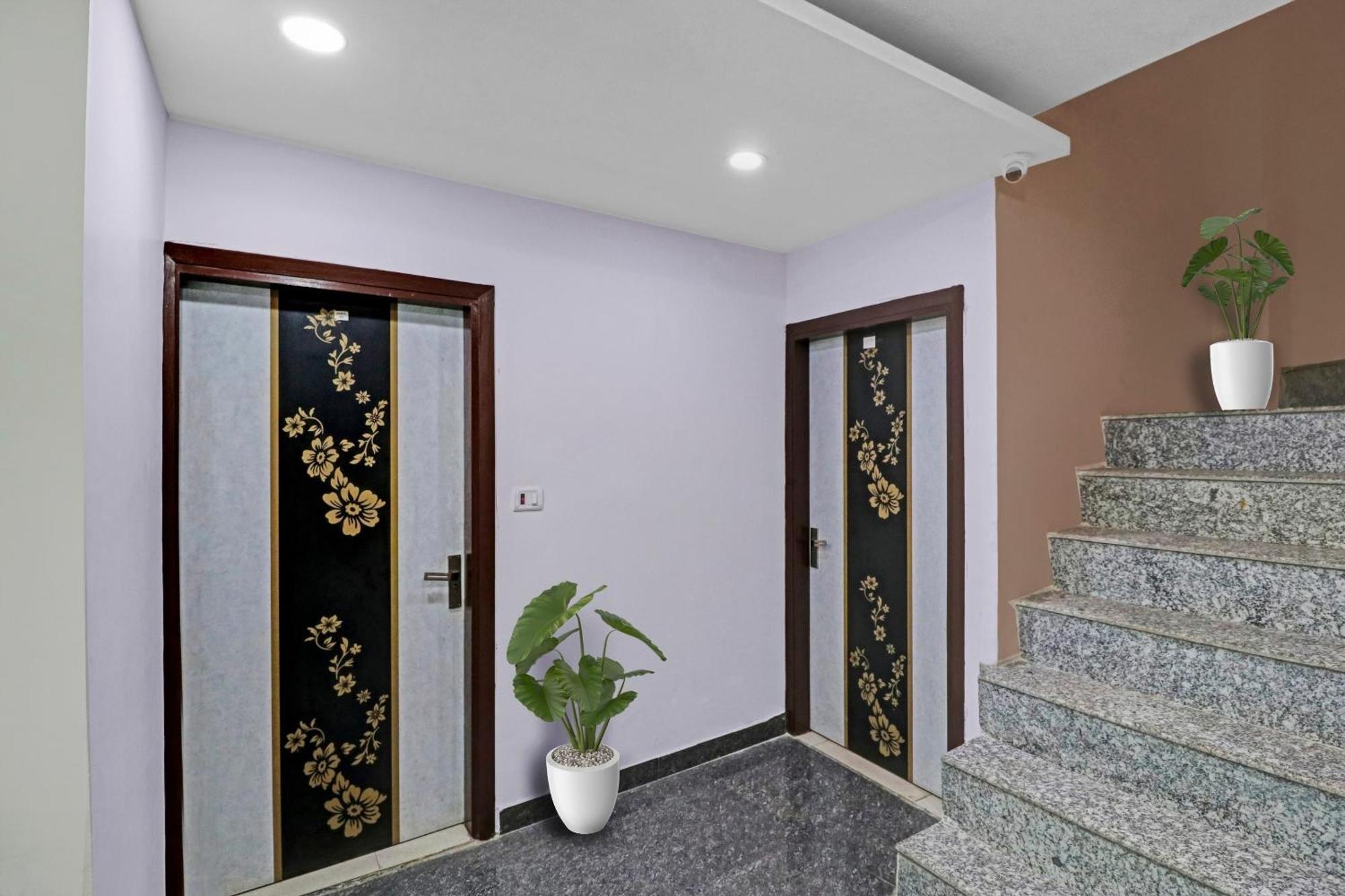 Hotel Stay House Nueva Delhi Exterior foto